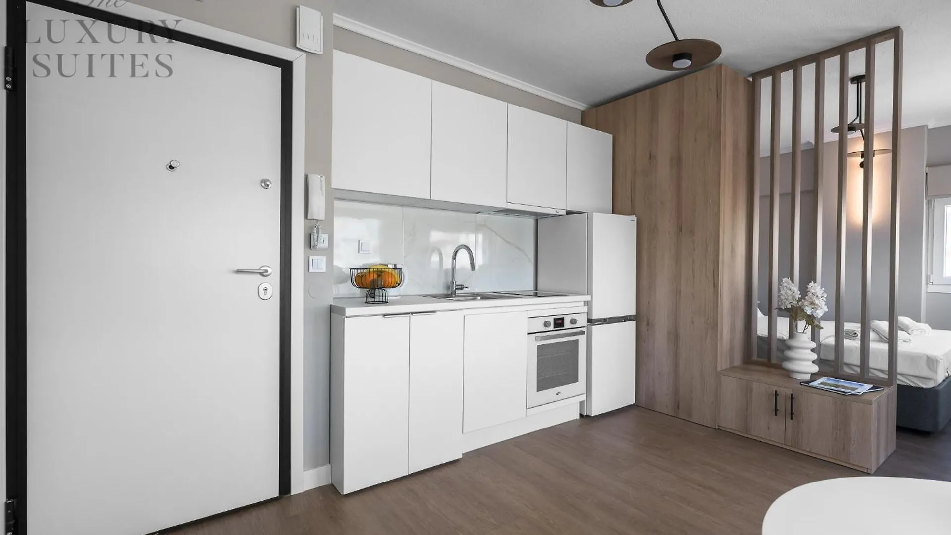 Nephele Jacuzzi Suites, The Luxury Suites Szaloniki Apartman